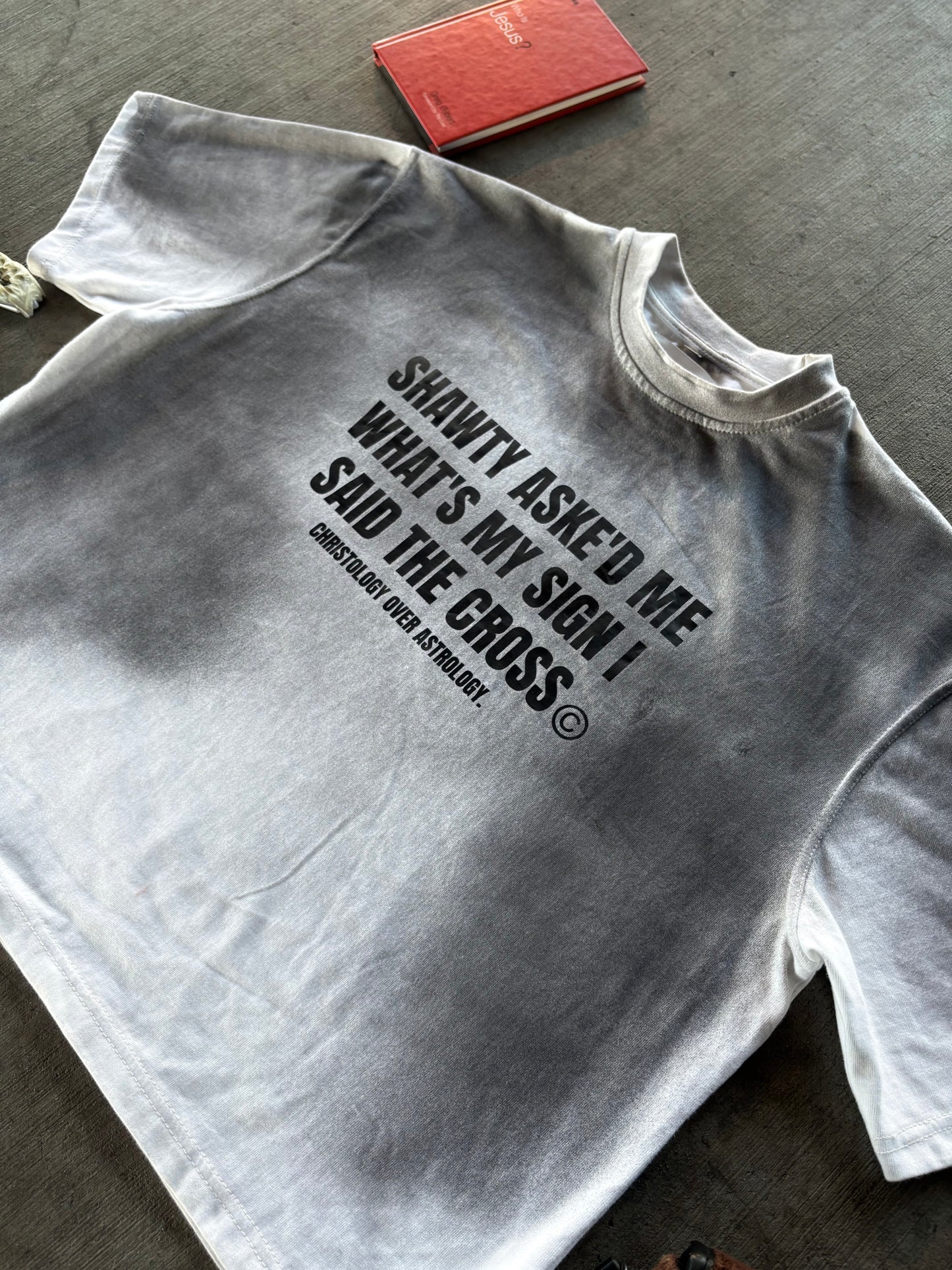 “CHRISTOLOGY”CROPPED T SHIRT