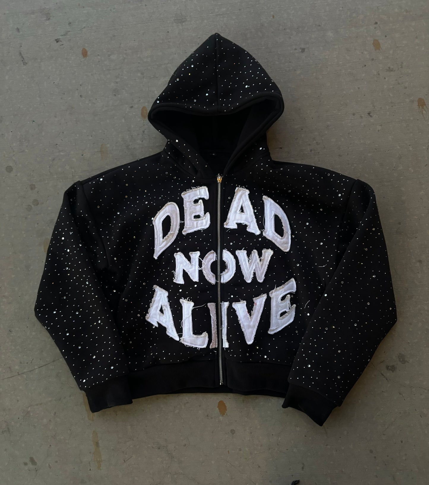 “SHINE YOUR LIGHT”               ZIPUP HOODIE